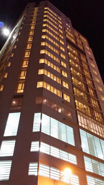President Heights Aparthotel Manama Quarto foto